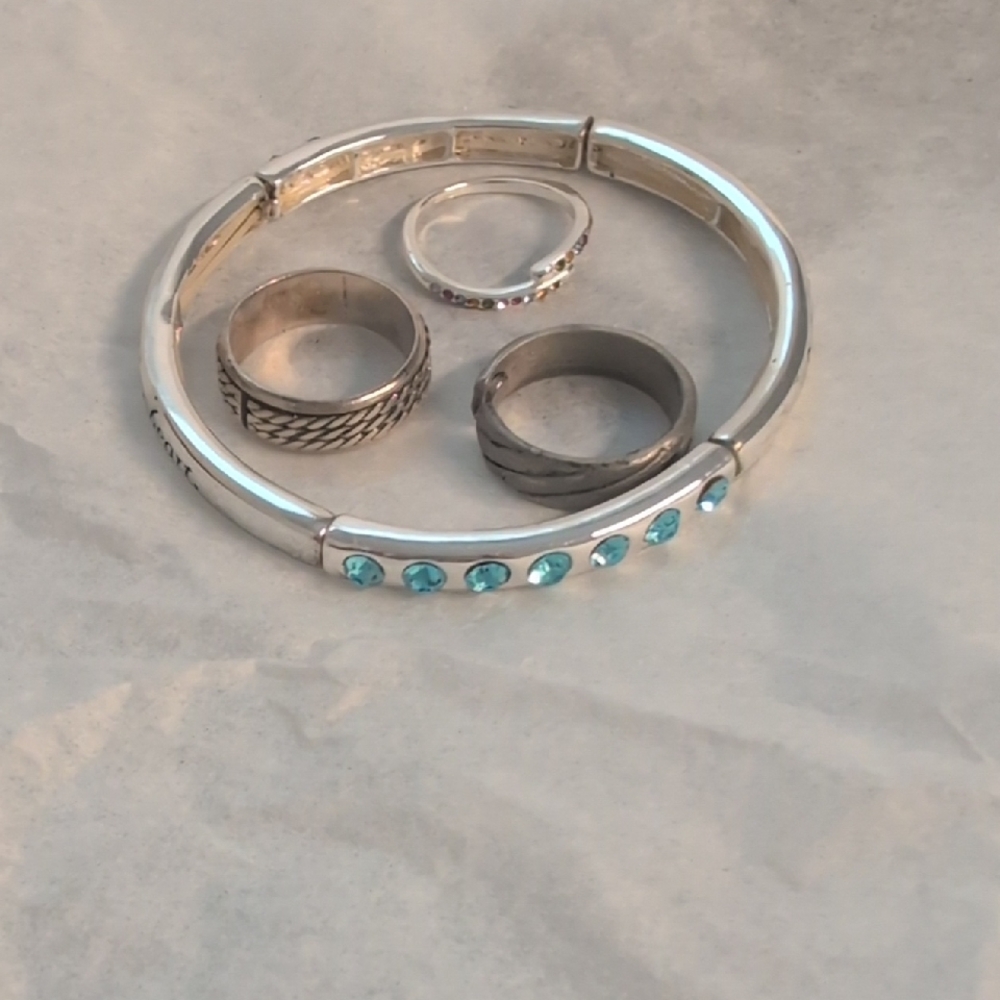 Elegant Silver and Blue Gemstone Bracelet and Ring Set